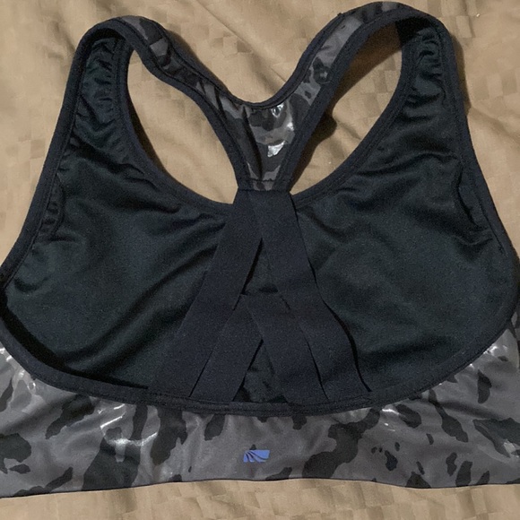 Sports bra - Picture 2 of 2